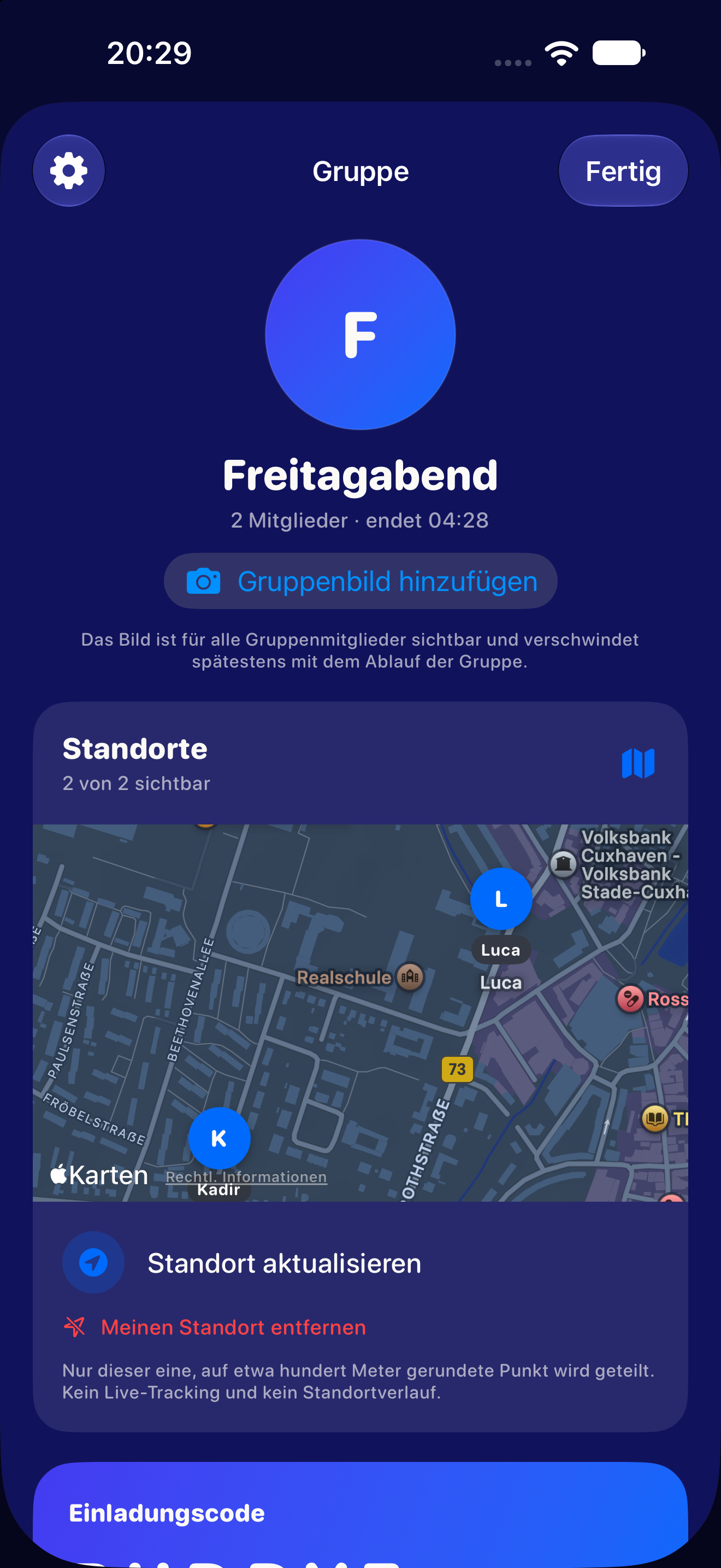 Gruppeninfo der iOS-App mit Gruppenbild und freiwilliger Standortkarte